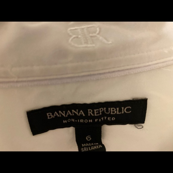 Banana Republic Tailored Button Down Shirt - Picture 2 of 3